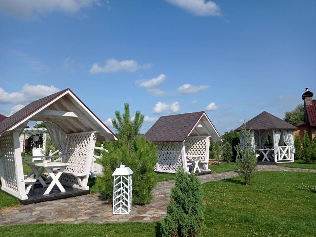 Готельно-Ресторанний Комплекс Прованс Парк Pochaiv Exterior foto
